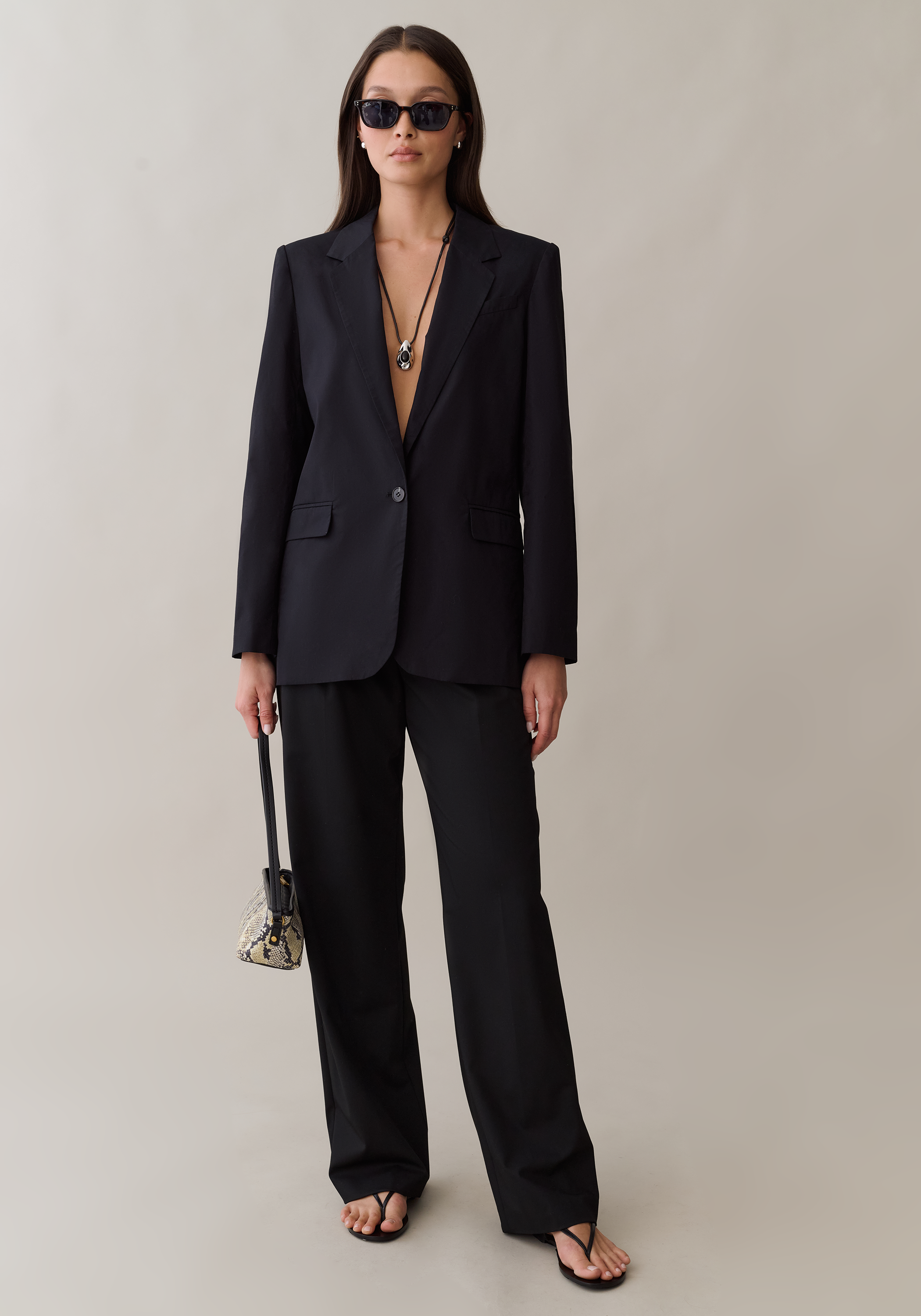Manon Blazer